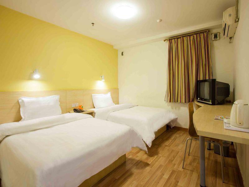 7 Days Inn Shenyang Bei Hang Commercial Street Exterior photo